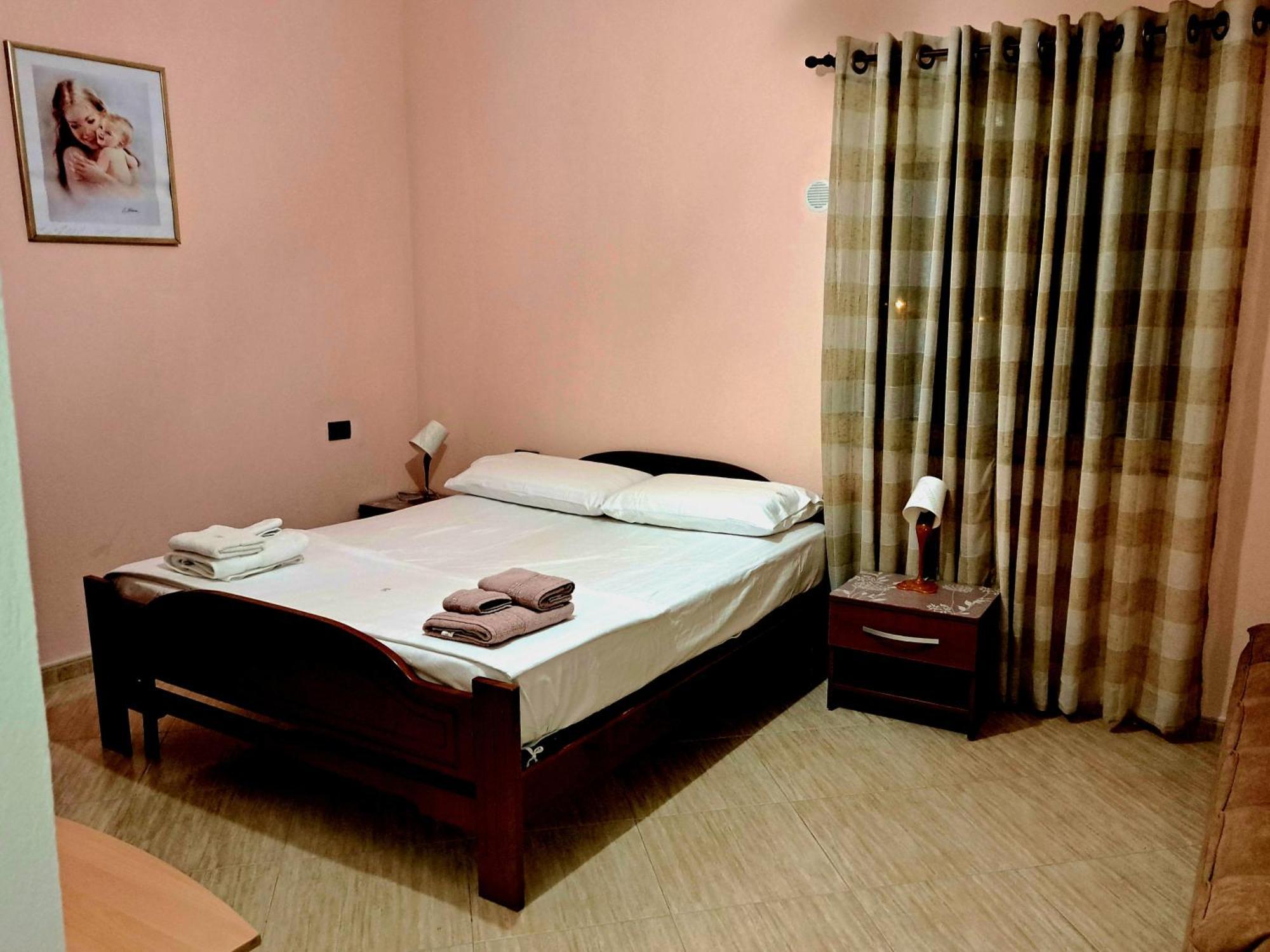 Apartamento Lumturi Resident Durrës Habitación foto